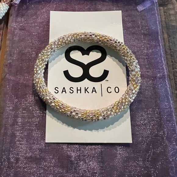 Sashka Co Beaded Bracelets Set of 5 B41 - Picture 6 of 6